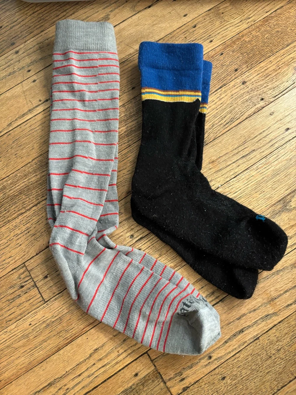 Patagonia 2pack socks - Gray with Red Stripes and Black Crew Socks